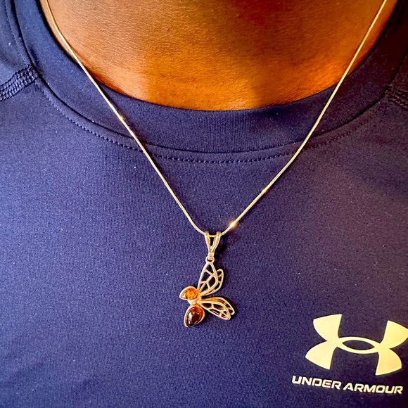 Bee Sterling Silver Necklace Pendant Marked 925 amber stone - Picture 1 of 3